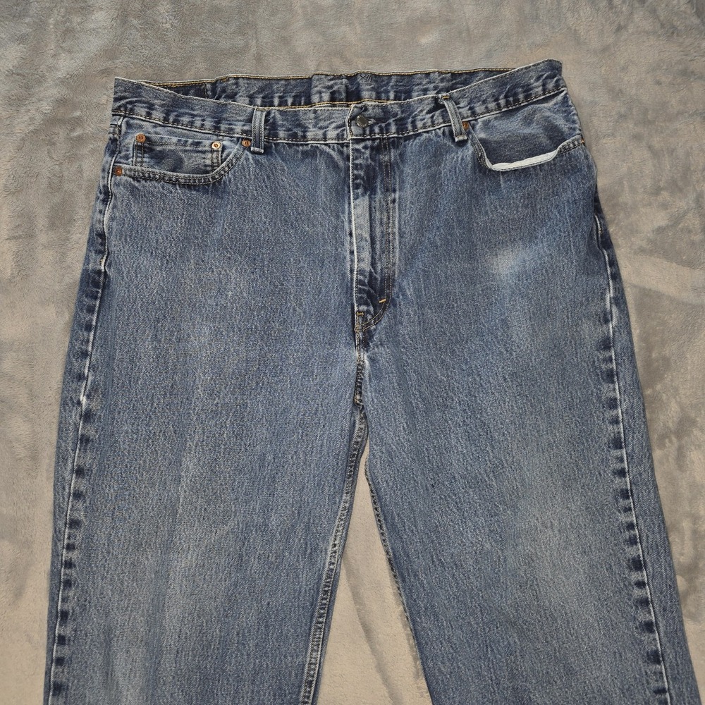 Levi's 550 Denim Blue‎ Jeans Mens 42x 32 Measures 40x30